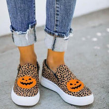 Load image into Gallery viewer, Halloween Explosion Pumpkin Monster Canvas Shoes
