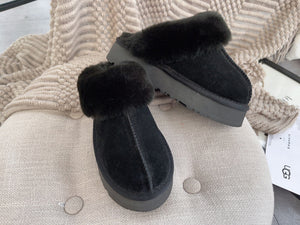 Unisex Winter Furry Shearling Slippers