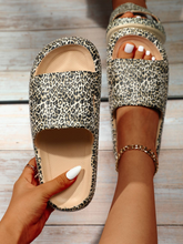 Load image into Gallery viewer, Adult and Kid Leopard Thick Sole Slippers
