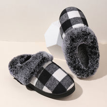 Load image into Gallery viewer, Checkered House Slippers
