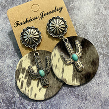 Load image into Gallery viewer, Western Vintage Earrings
