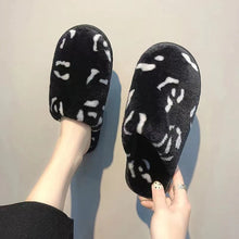 Load image into Gallery viewer, Leopard Plush Thick Cotton Slippers
