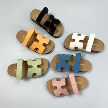 Load image into Gallery viewer, Children&#39;s Non-Slip Soft-Soled Beach Shoes
