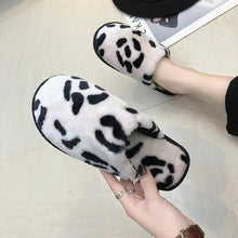 Load image into Gallery viewer, Leopard Plush Thick Cotton Slippers
