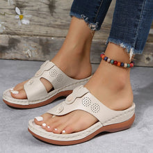 Load image into Gallery viewer, Wedge Flat Beach Sandals
