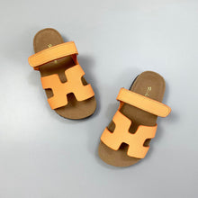 Load image into Gallery viewer, Children&#39;s Non-Slip Soft-Soled Beach Shoes
