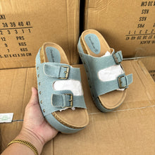 Load image into Gallery viewer, Suede Buckle Decor Footbed Sandal Slippers
