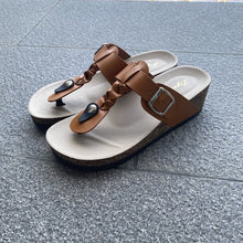 Load image into Gallery viewer, Braided Platform Sandals
