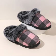 Load image into Gallery viewer, Checkered House Slippers
