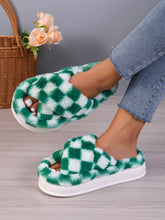 Load image into Gallery viewer, Checkerboard furry slippers
