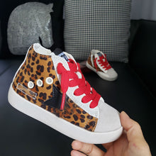 Load image into Gallery viewer, Kid Star Shoes
