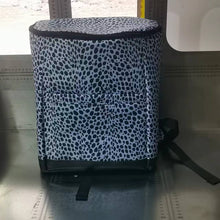 Load image into Gallery viewer, Portable Backpack Cylindrical Ice Bag
