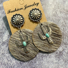 Load image into Gallery viewer, Western Vintage Earrings
