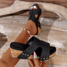 Load image into Gallery viewer, Best Selling Light Sole Stud Sandals
