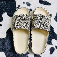 Load image into Gallery viewer, Adult and Kid Leopard Thick Sole Slippers
