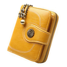 Load image into Gallery viewer, Vintage Buckle Cropped Wallet Clutch Bag
