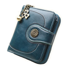 Load image into Gallery viewer, Vintage Buckle Cropped Wallet Clutch Bag
