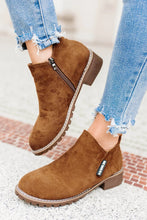 Load image into Gallery viewer, Women&#39;s Retro Rrosted Ankle Boots
