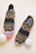 Load image into Gallery viewer, Comfortable Leopard-Print Knitted Shoes - Khaki-koc
