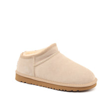 Load image into Gallery viewer, Women&#39;s Sheepskin Winter Boots
