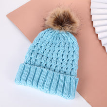 Load image into Gallery viewer, Outdoor Warm Wool Knitted Hat
