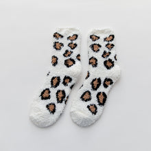 Load image into Gallery viewer, Leopard Print Soft Women Fuzzy Socks|12pc
