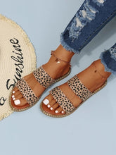 Load image into Gallery viewer, Straight Leopard Beach Sandals
