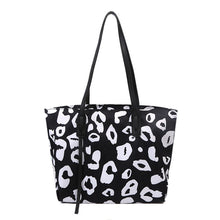 Load image into Gallery viewer, Leopard Print Shoulder Tote Bag
