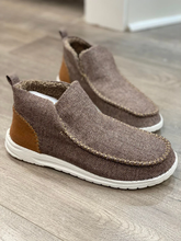 Load image into Gallery viewer, Vegan Leather Casual Style Slip-on Shoes
